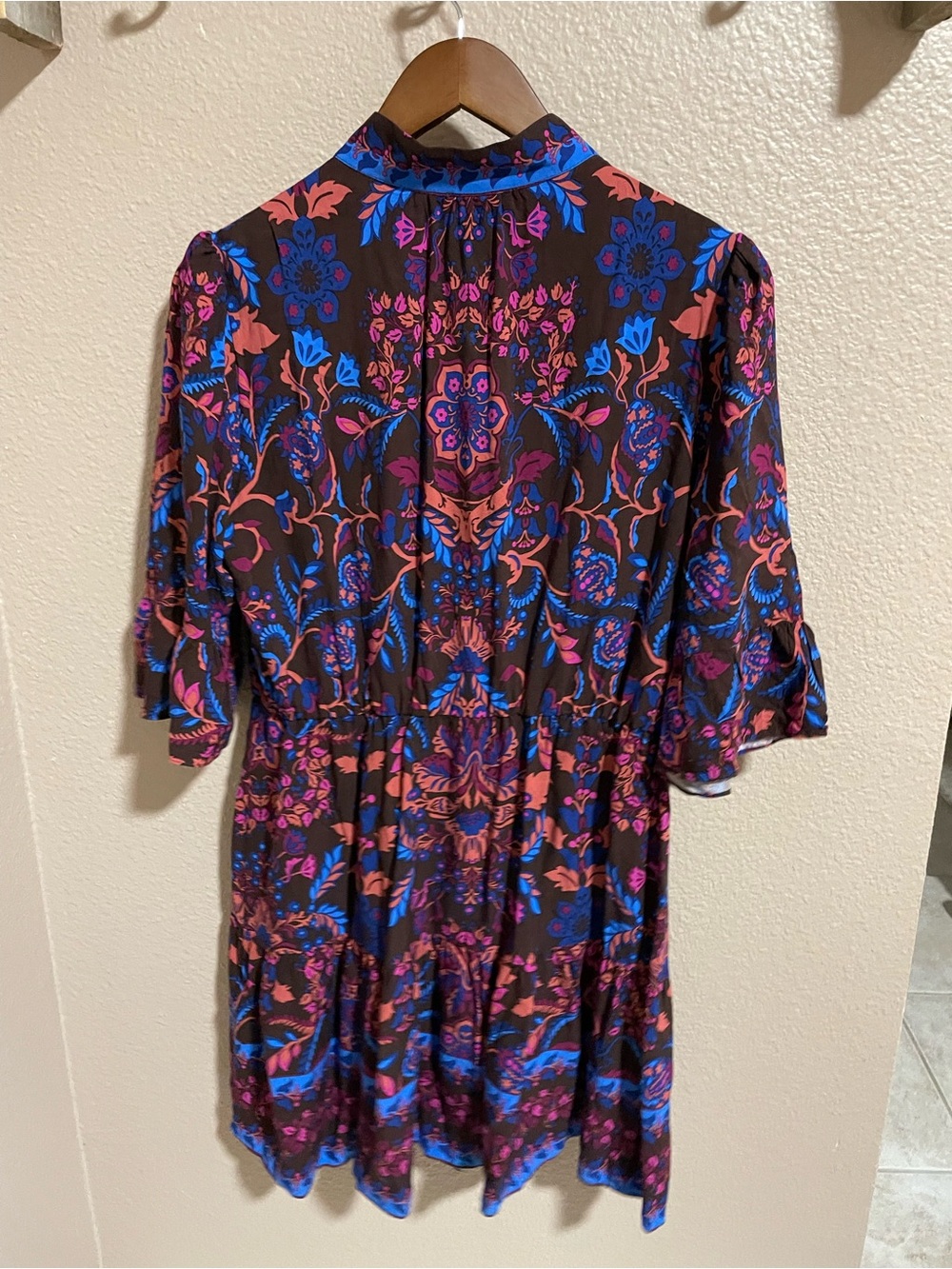Adrianna Papell Brown Mini Dress with Pink & Blue Floral Print - Picture 3 of 8